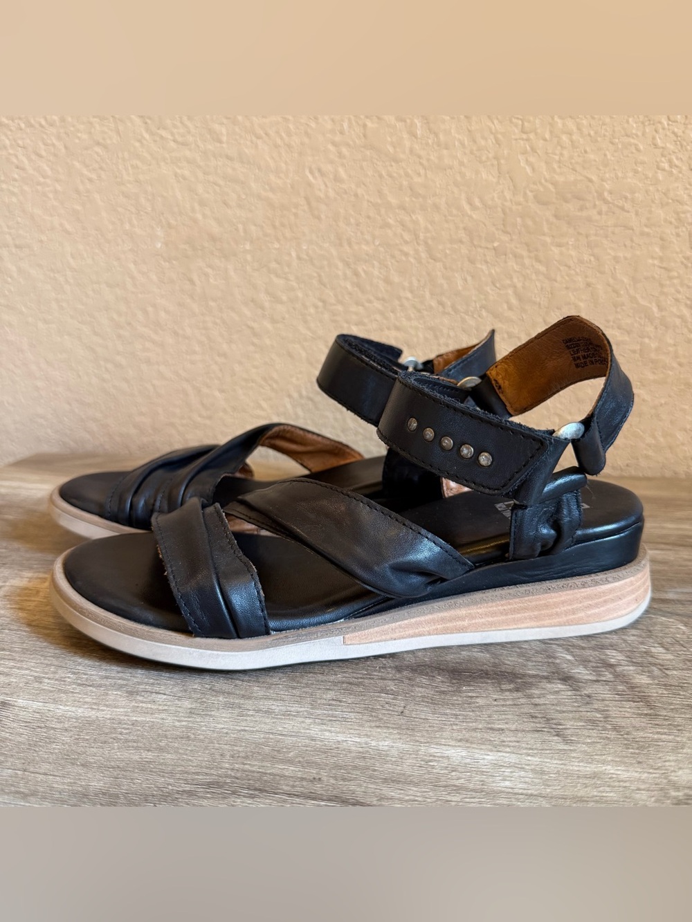 Miz Mooz Camellia Leather sandals stud details cushioned footbed - Picture 3 of 13